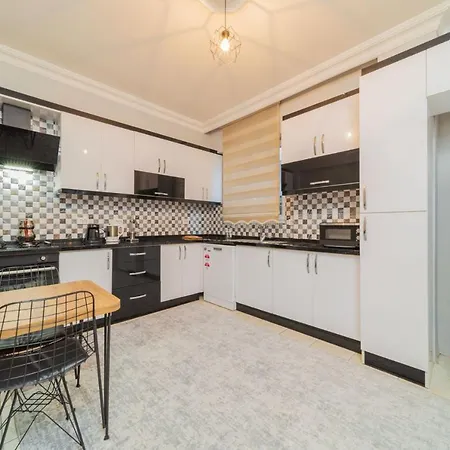 Vibrant Flat With Lovely Balcony In Muratpasa Apartmán Antalya