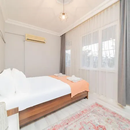 Appartamento Vibrant Flat With Lovely Balcony In Muratpasa Antalia